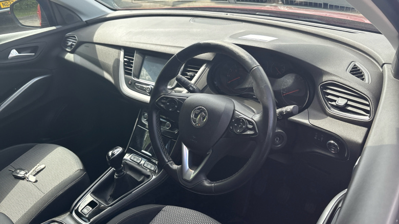 Vauxhall Grandland X 1.2 Turbo SE 5dr Petrol Hatchback